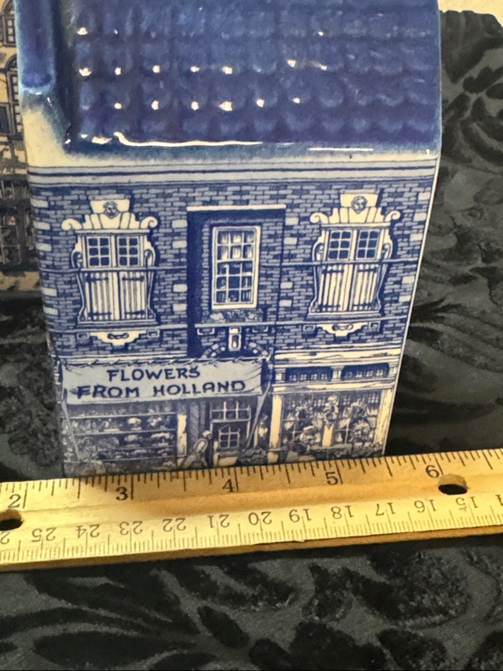 Vintage Blue and White Delft-Style Ceramic Dutch House Set - Picture 11 of 11